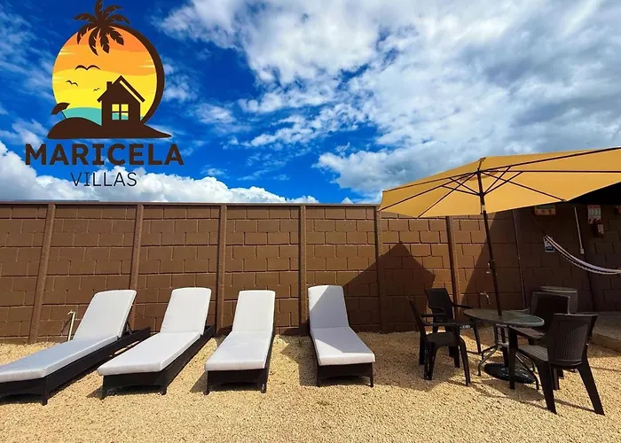 Maricela Hotel cápsula Chorro
